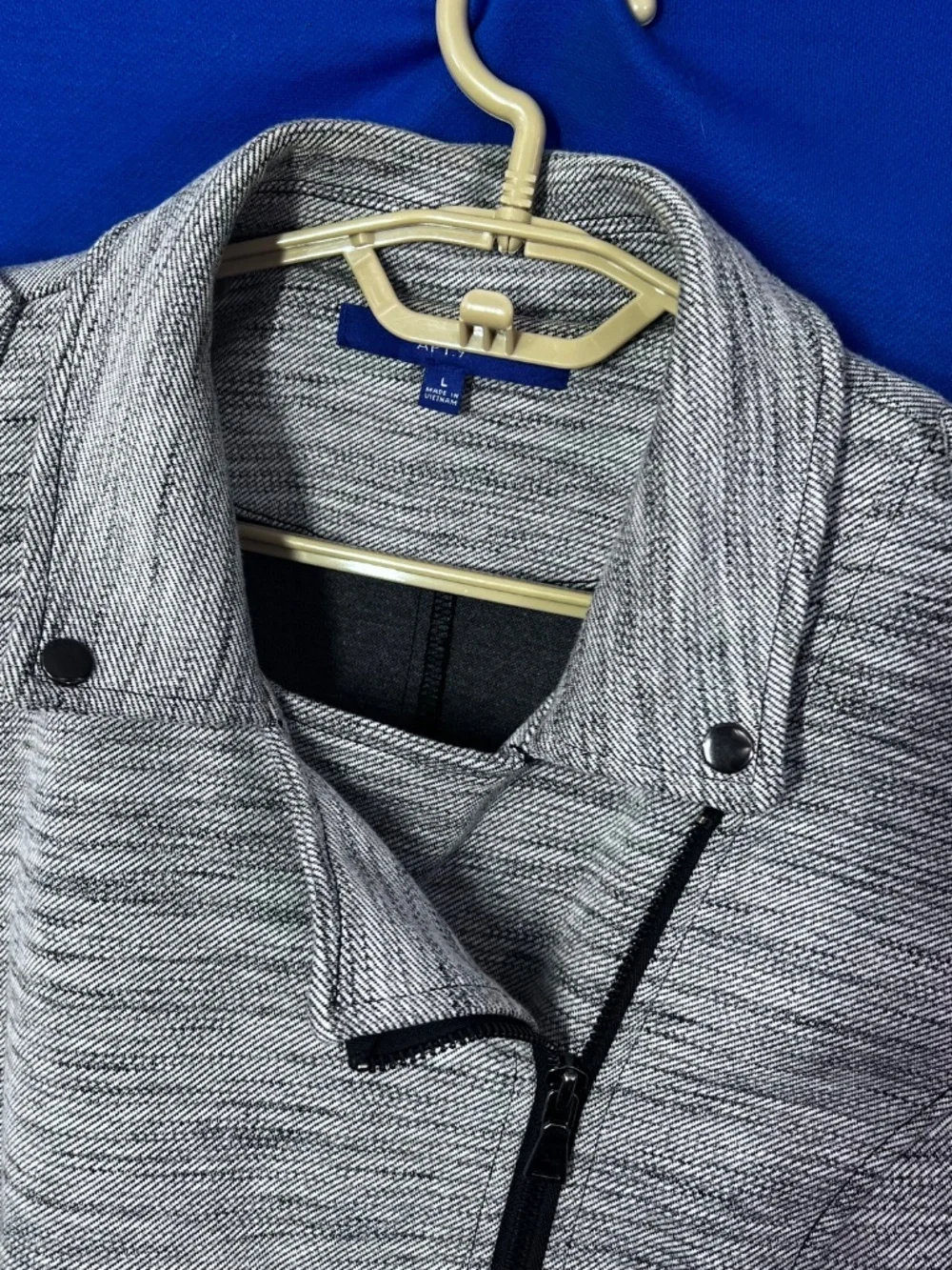 |•APT. 9•| Heather Gray Jacket Size Large